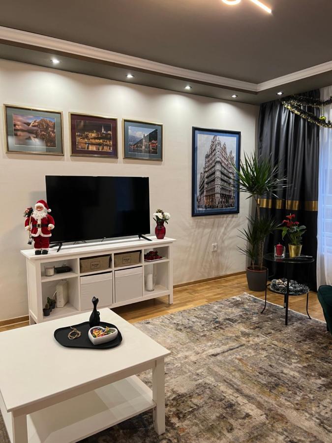 Apartment M&m 22 *